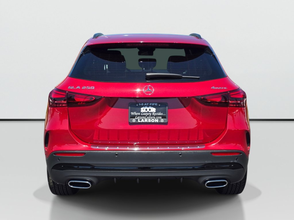 Used 2026 Mercedes-Benz GLA 250 4MATIC image 4