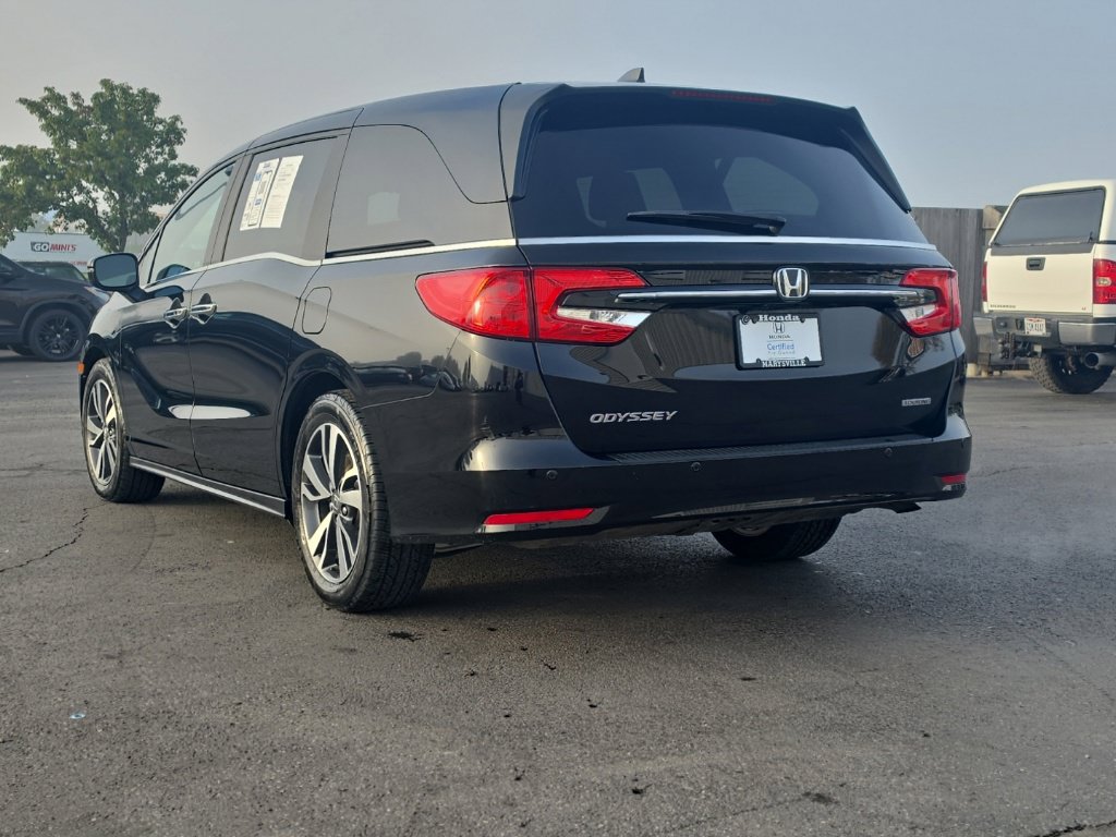 Certified 2024 Honda Odyssey Touring image 5
