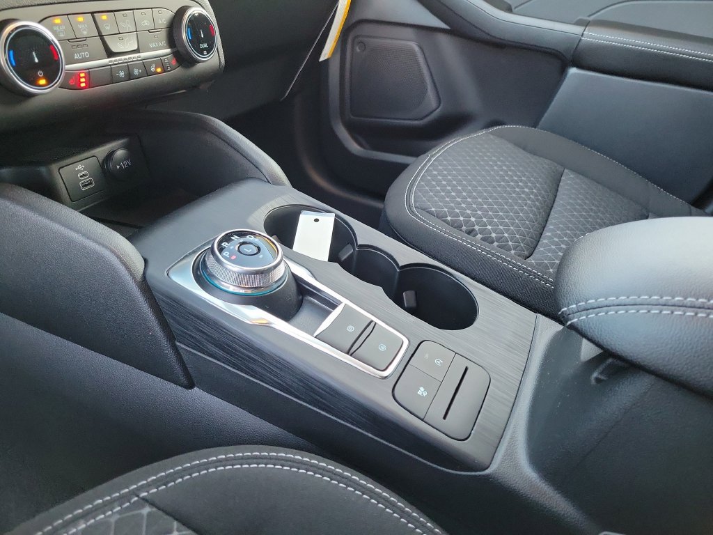 New 2026 Ford Escape Active w/ Cold Weather Package AWD/4WD image 29