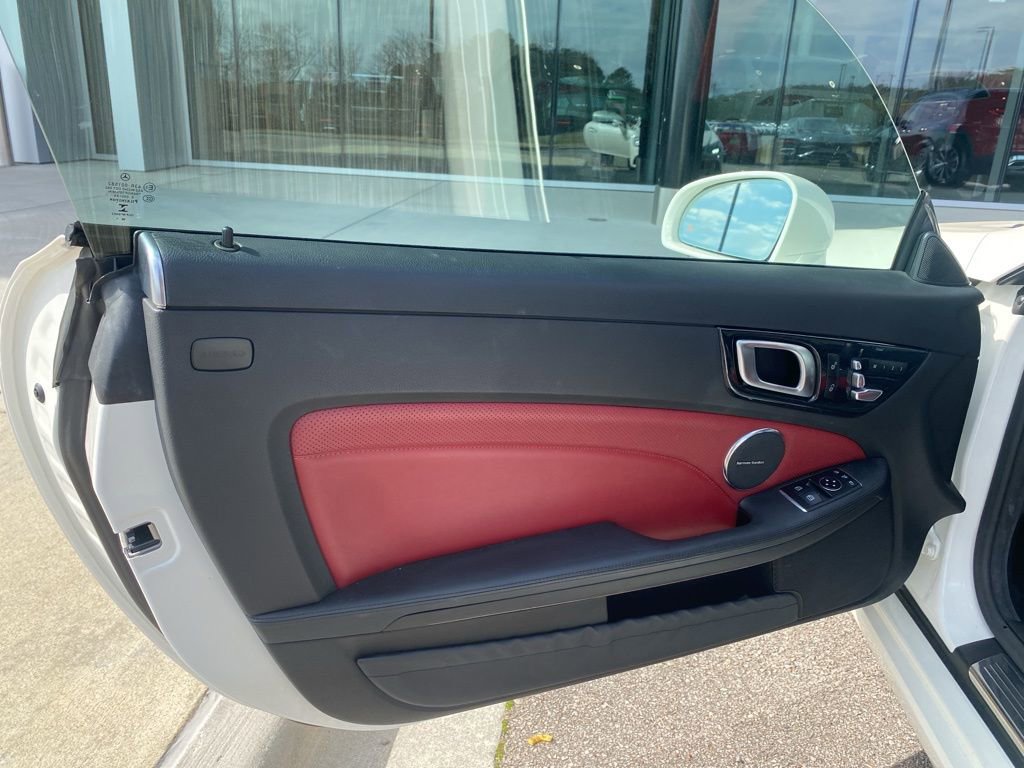 Certified 2020 Mercedes-Benz SLC 300 image 2