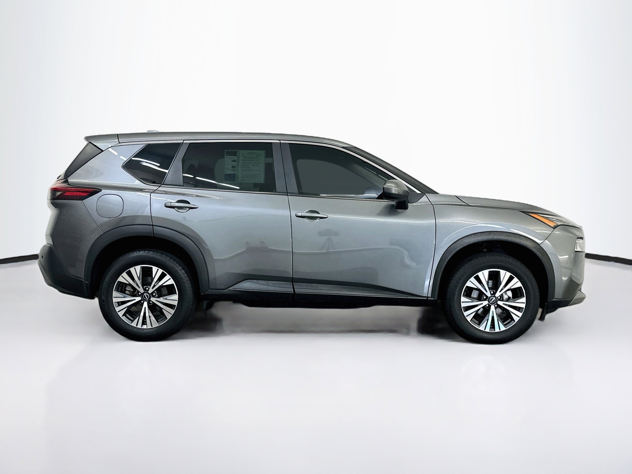Used 2023 Nissan Rogue SV AWD/4WD image 10