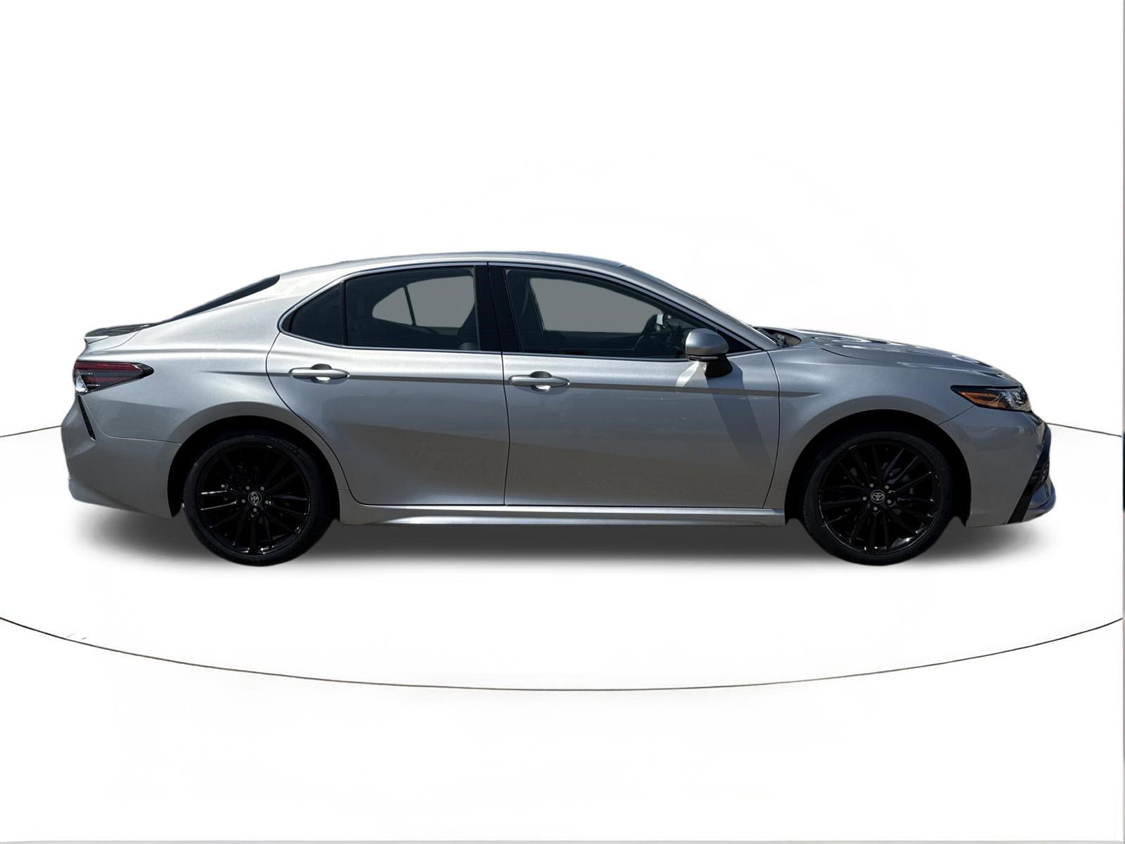 Used 2024 Toyota Camry XSE image 2