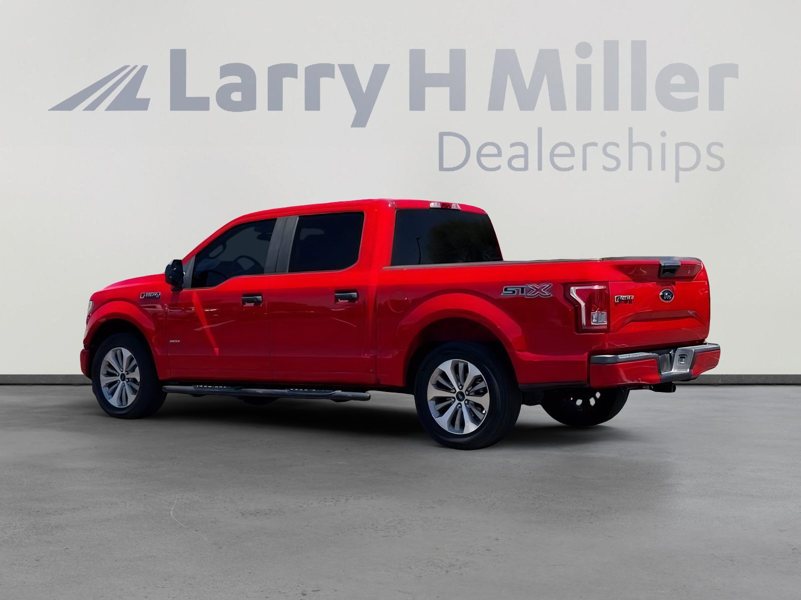Used 2017 Ford F150 XL w/ Equipment Group 101A Mid RWD image 3