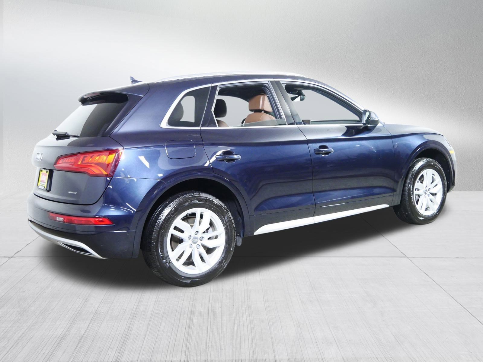 Used 2020 Audi Q5 2.0T Premium w/ Convenience Package image 7