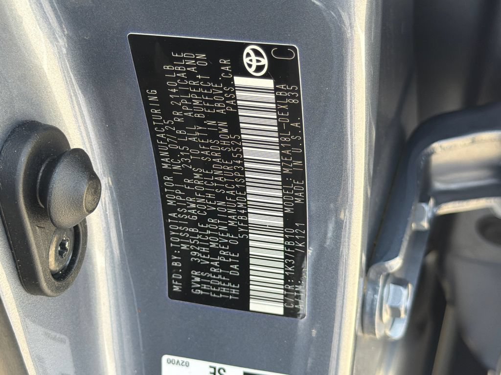 Used 2025 Toyota Corolla LE FWD image 34