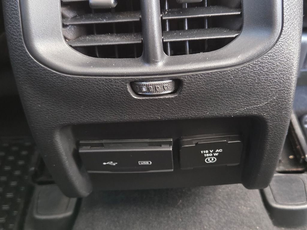 Used 2019 Jeep Cherokee Trailhawk w/ Comfort & Convenience Group image 31