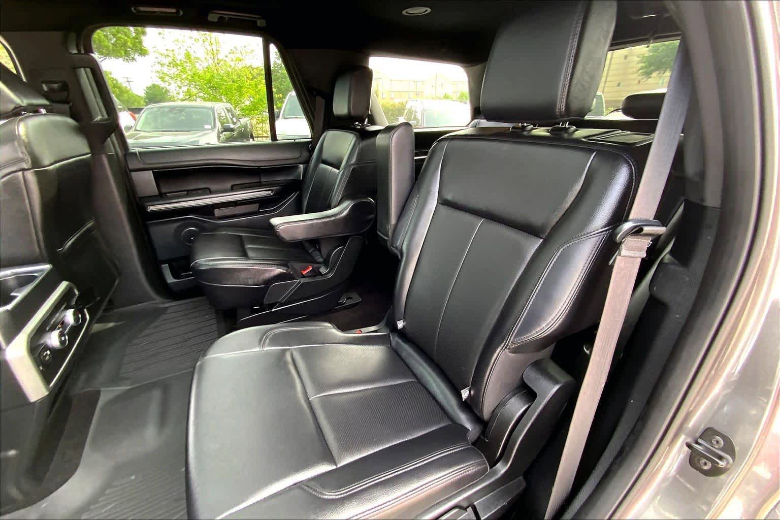 Used 2021 Ford Expedition XLT RWD image 18
