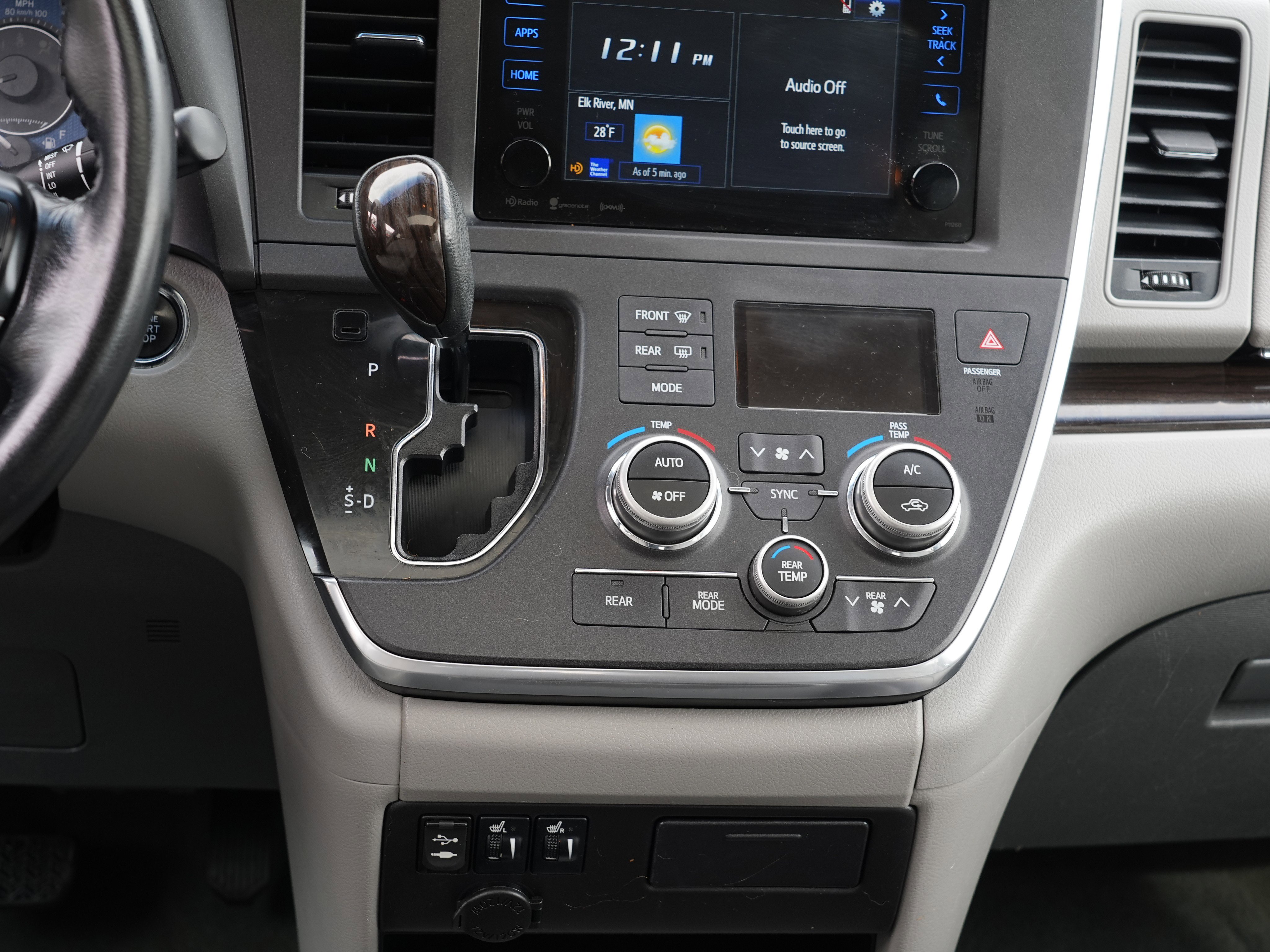 Used 2016 Toyota Sienna XLE AWD/4WD image 20