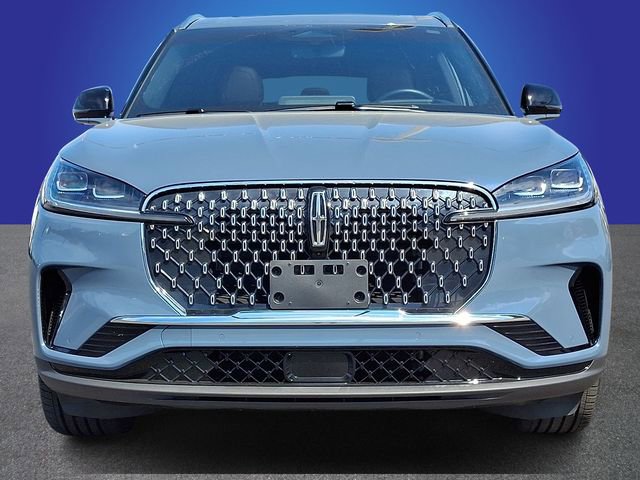 Used 2025 Lincoln Aviator Reserve w/ Equipment Group 201A image 2
