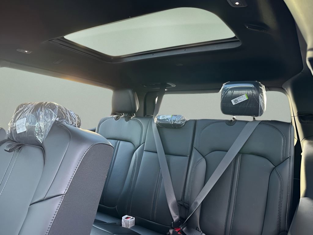 New 2024 Jeep Wagoneer 4WD w/ Premium Group I image 19