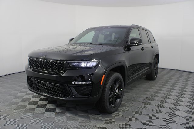 New 2025 Jeep Grand Cherokee Limited w/ Luxury Tech Group II image 25