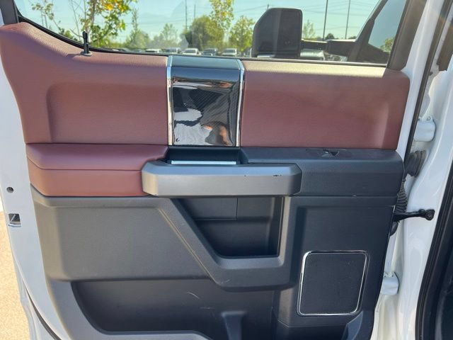 Used 2022 Ford F350 Platinum w/ Snow Plow Prep Package AWD/4WD image 15