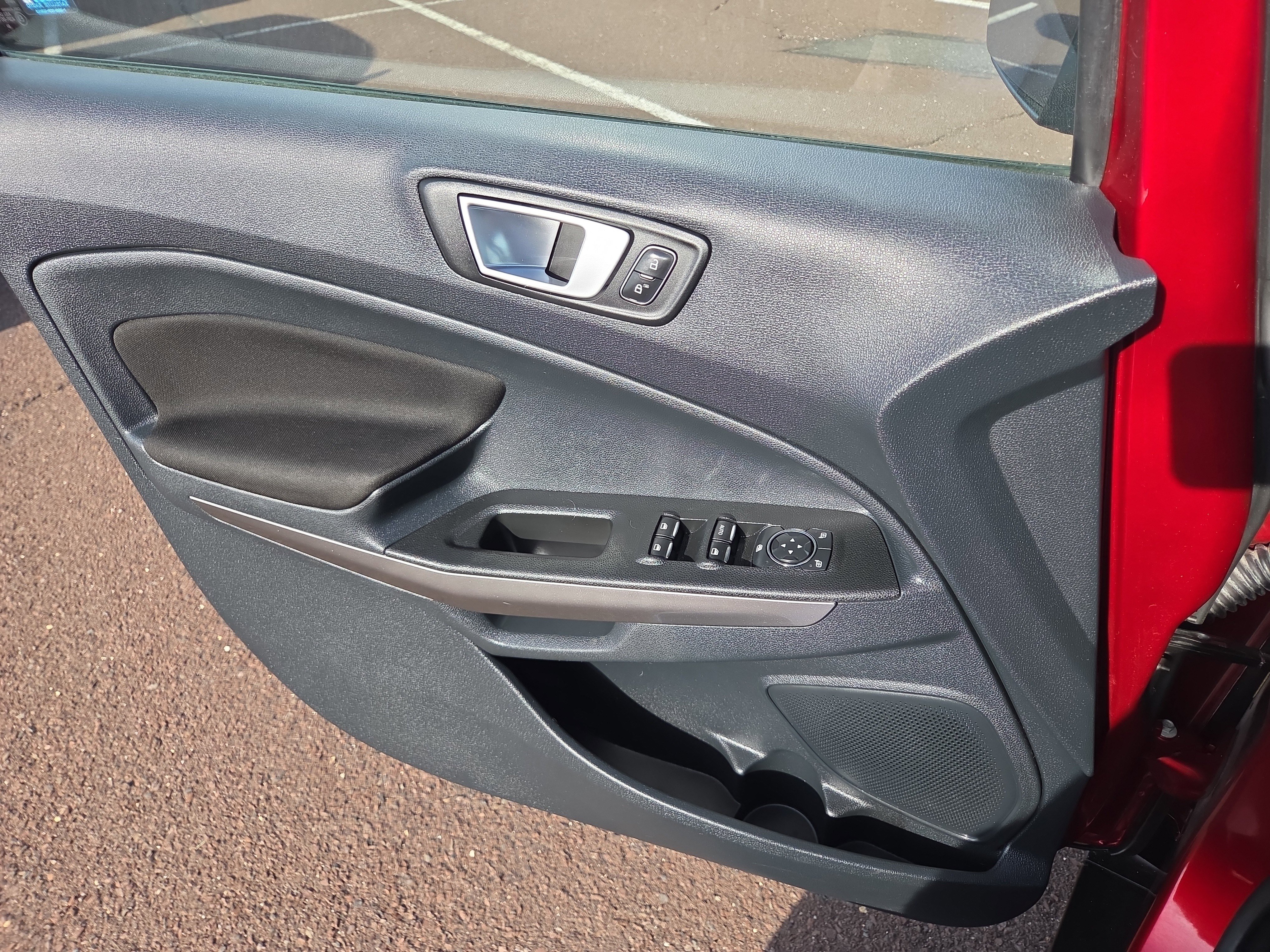 Used 2019 Ford EcoSport SE AWD/4WD image 14