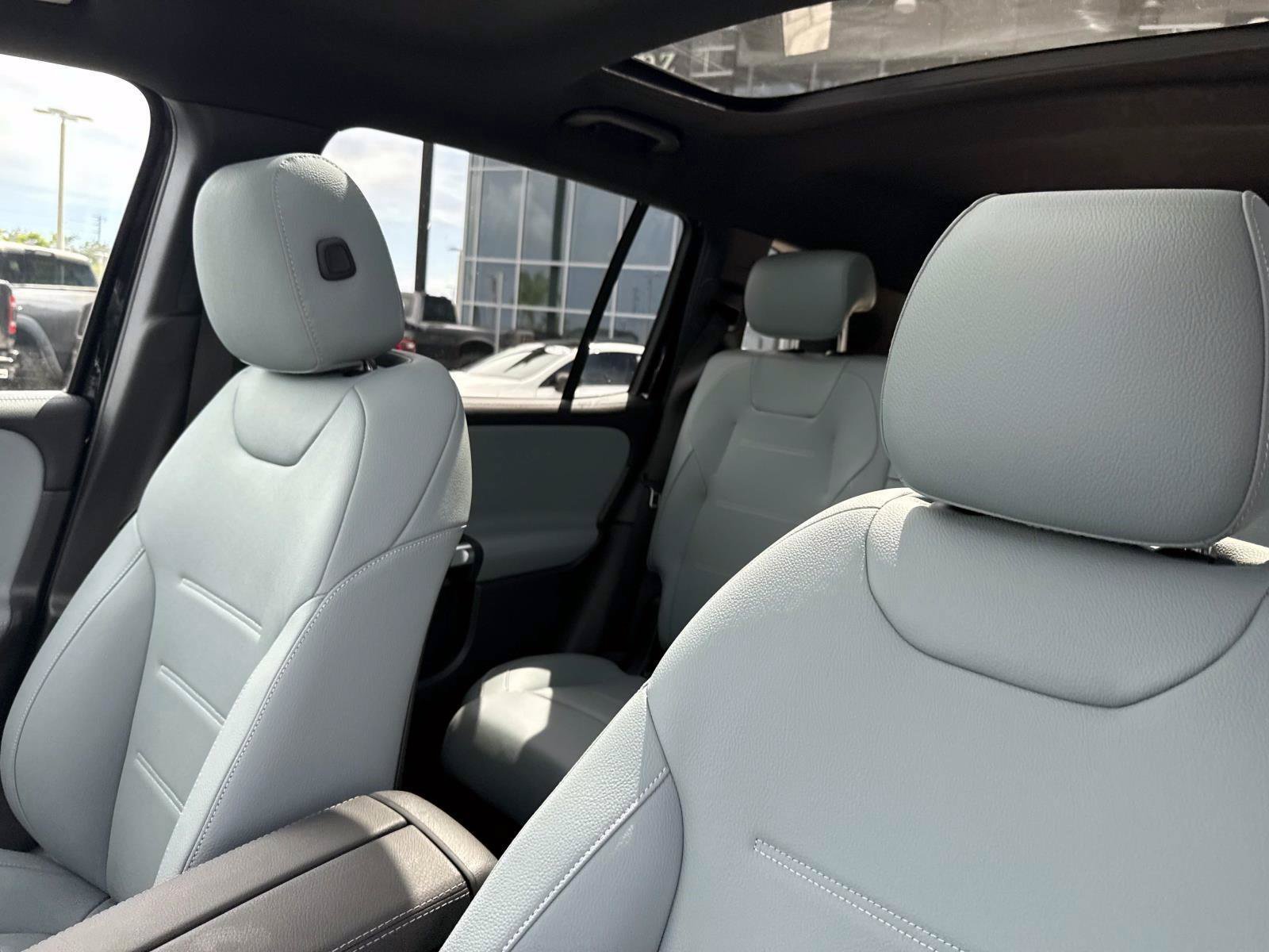 New 2026 Mercedes-Benz GLB 250 image 22