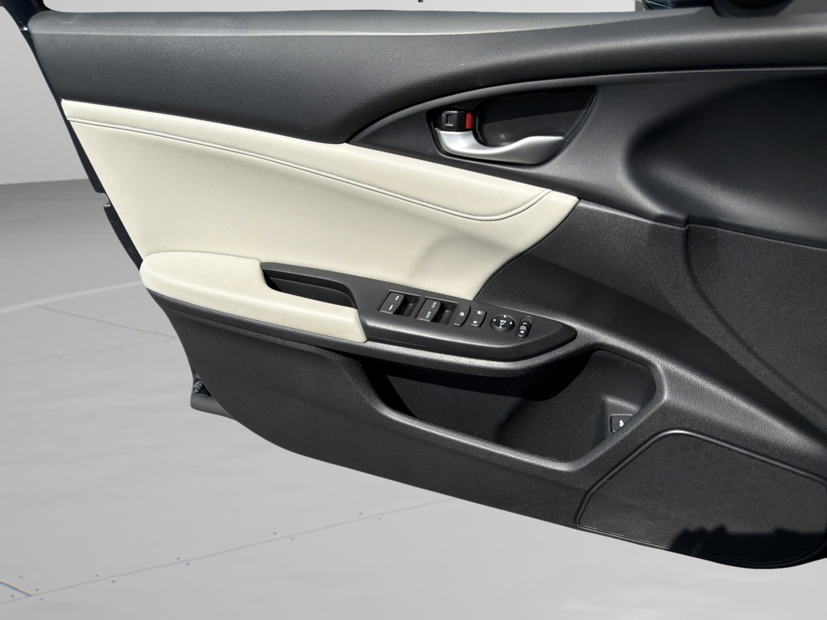 Used 2022 Honda Insight Touring image 27