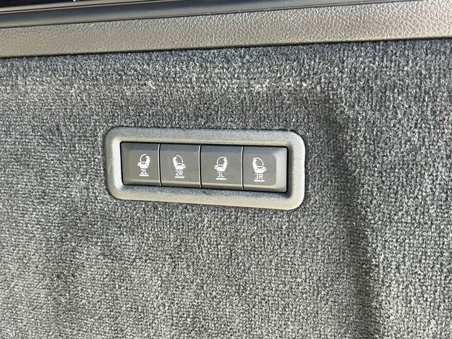 Certified 2024 Jeep Grand Wagoneer L 4WD image 39