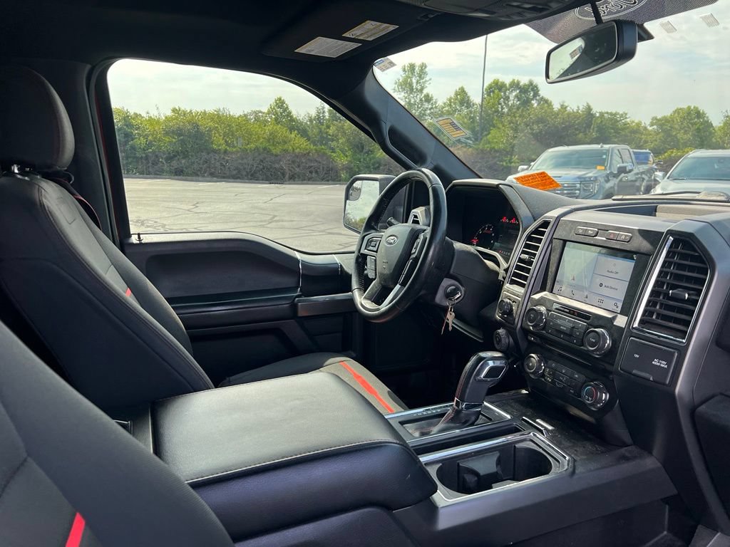 Used 2016 Ford F150 XLT w/ Equipment Group 302A Luxury AWD/4WD image 9