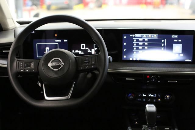 New 2026 Nissan Kicks SV image 17