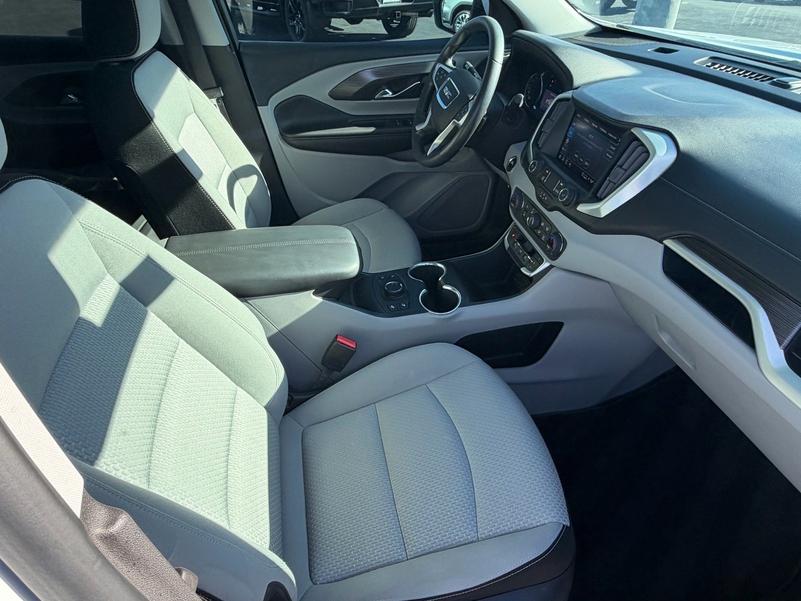 Used 2022 GMC Terrain SLE w/ Driver Convenience Package image 19