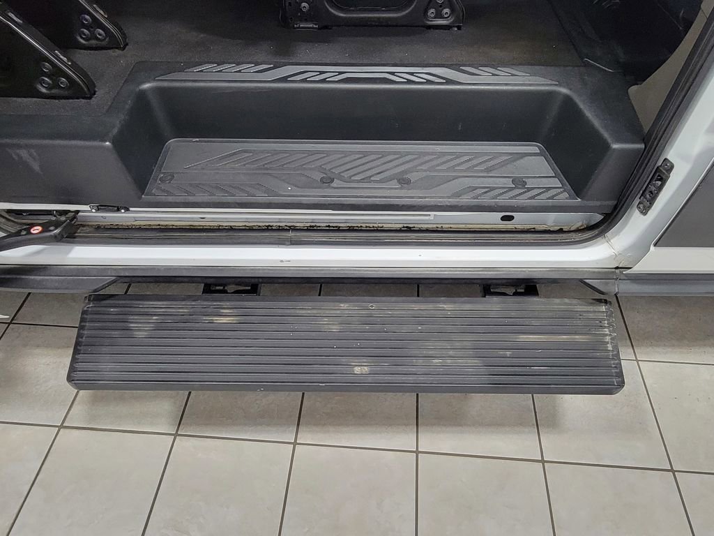 Used 2023 Ford Transit 350 XLT image 13
