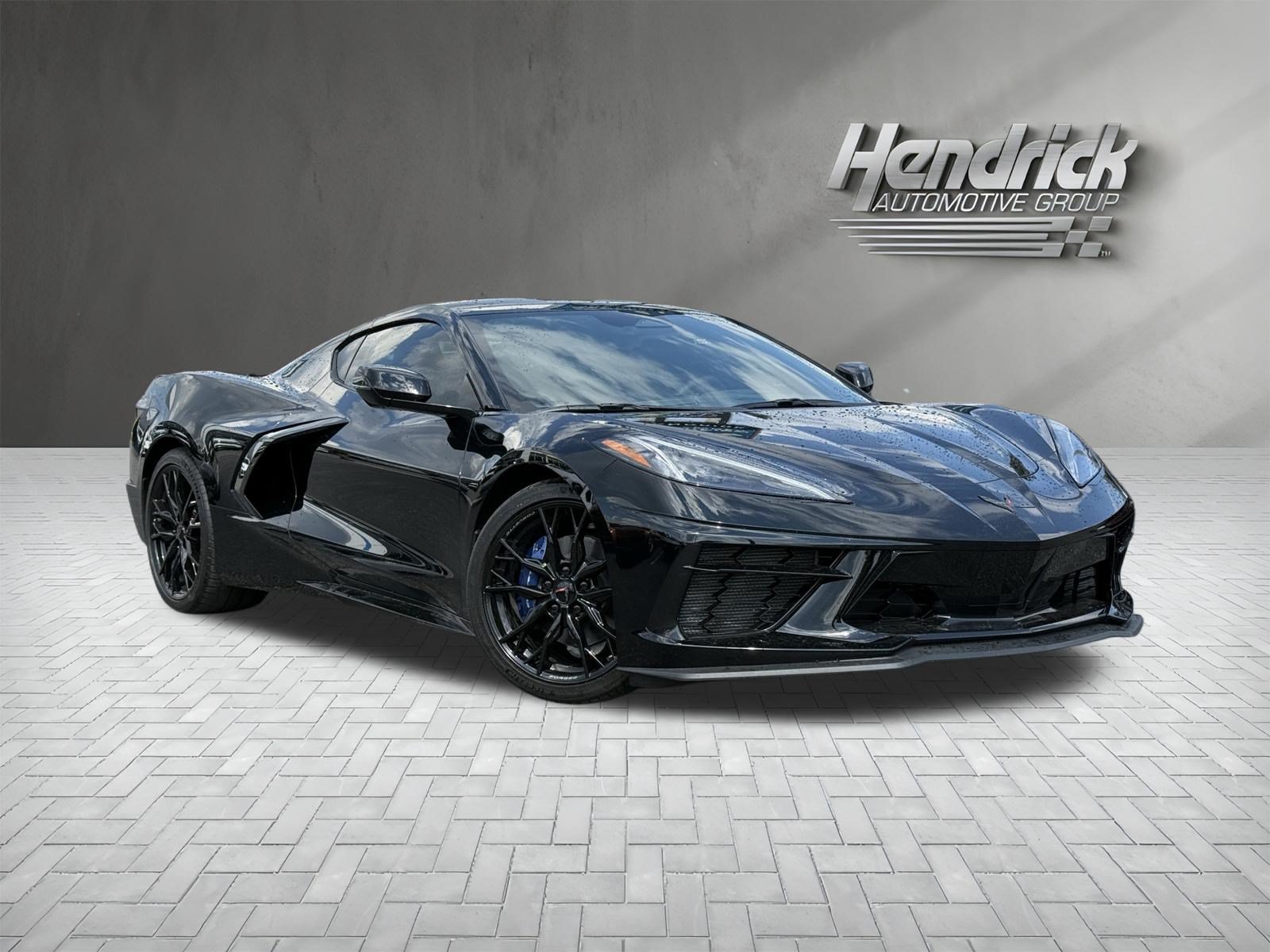 Used 2027 Chevrolet Corvette Stingray Coupe w/ LPO, Roadside Safety Package RWD image 2