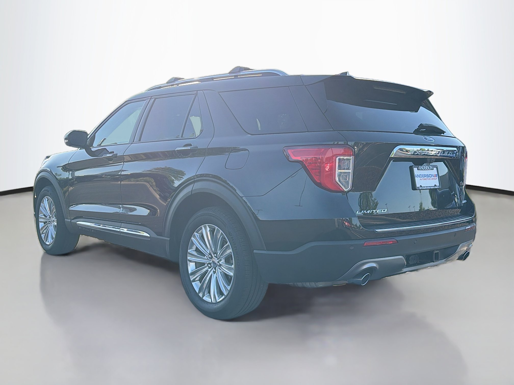 Used 2022 Ford Explorer Limited w/ Limited Technology Package AWD/4WD image 14