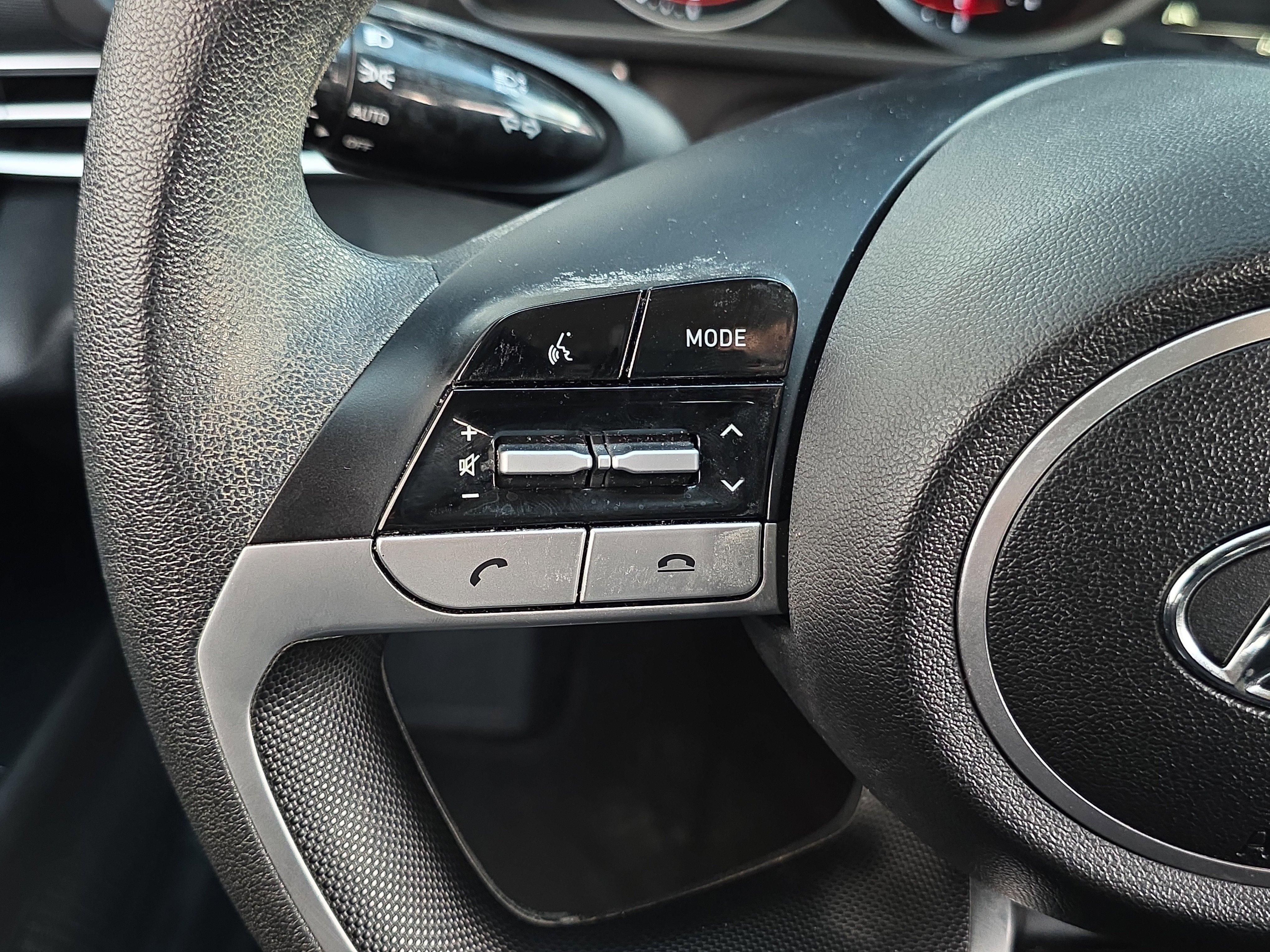 Used 2022 Hyundai Elantra SEL image 16