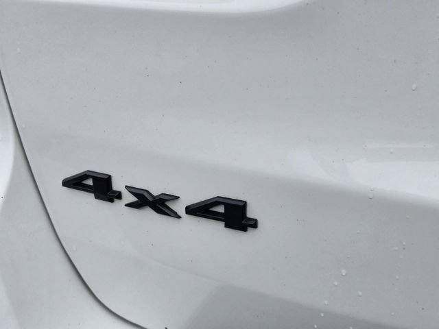 Used 2018 Jeep Grand Cherokee Altitude AWD/4WD image 9