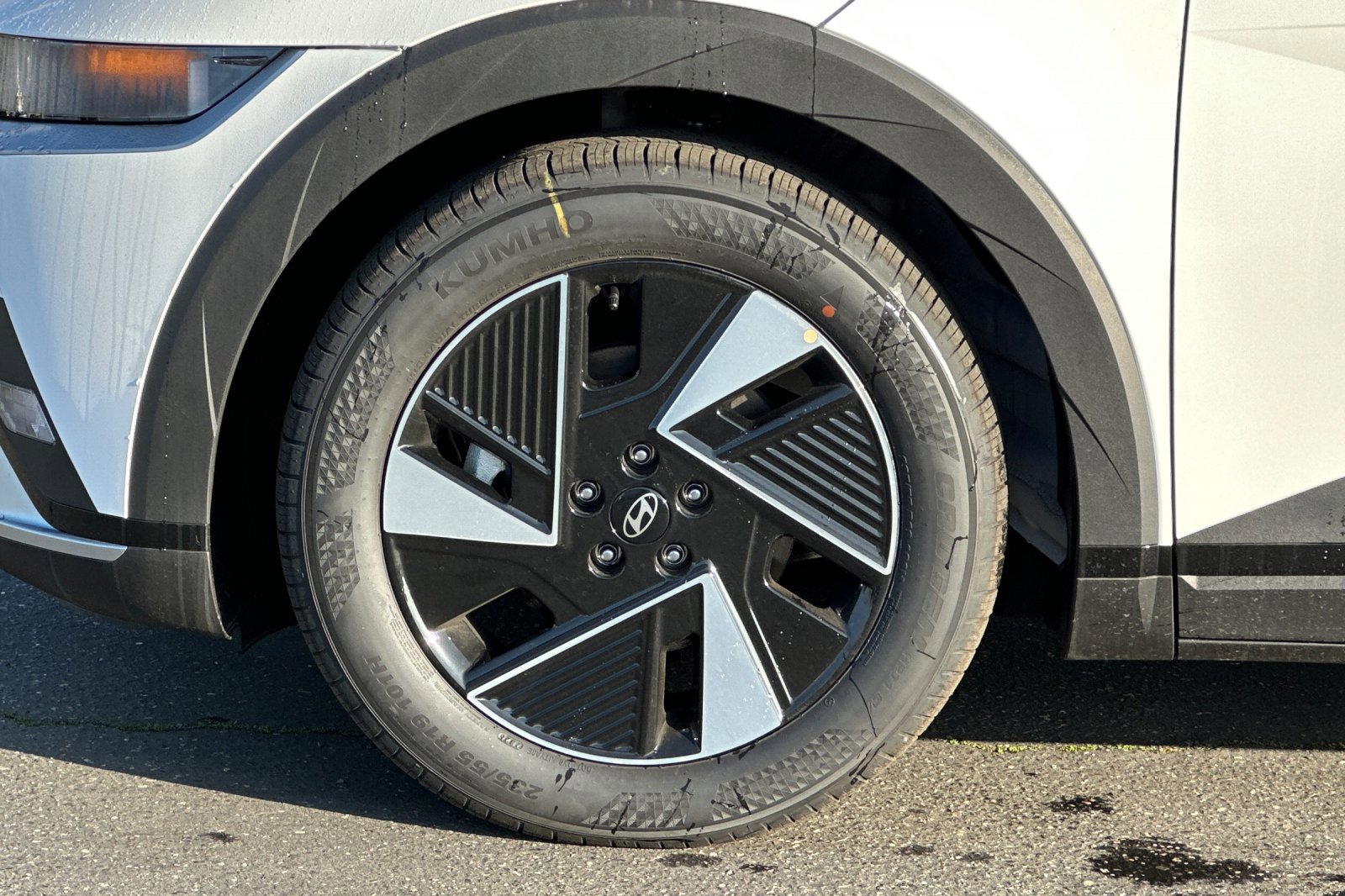 New 2026 Hyundai Ioniq 5 SE image 26