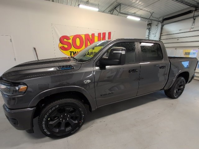 New 2026 RAM 1500 4x4 Crew Cab image 2
