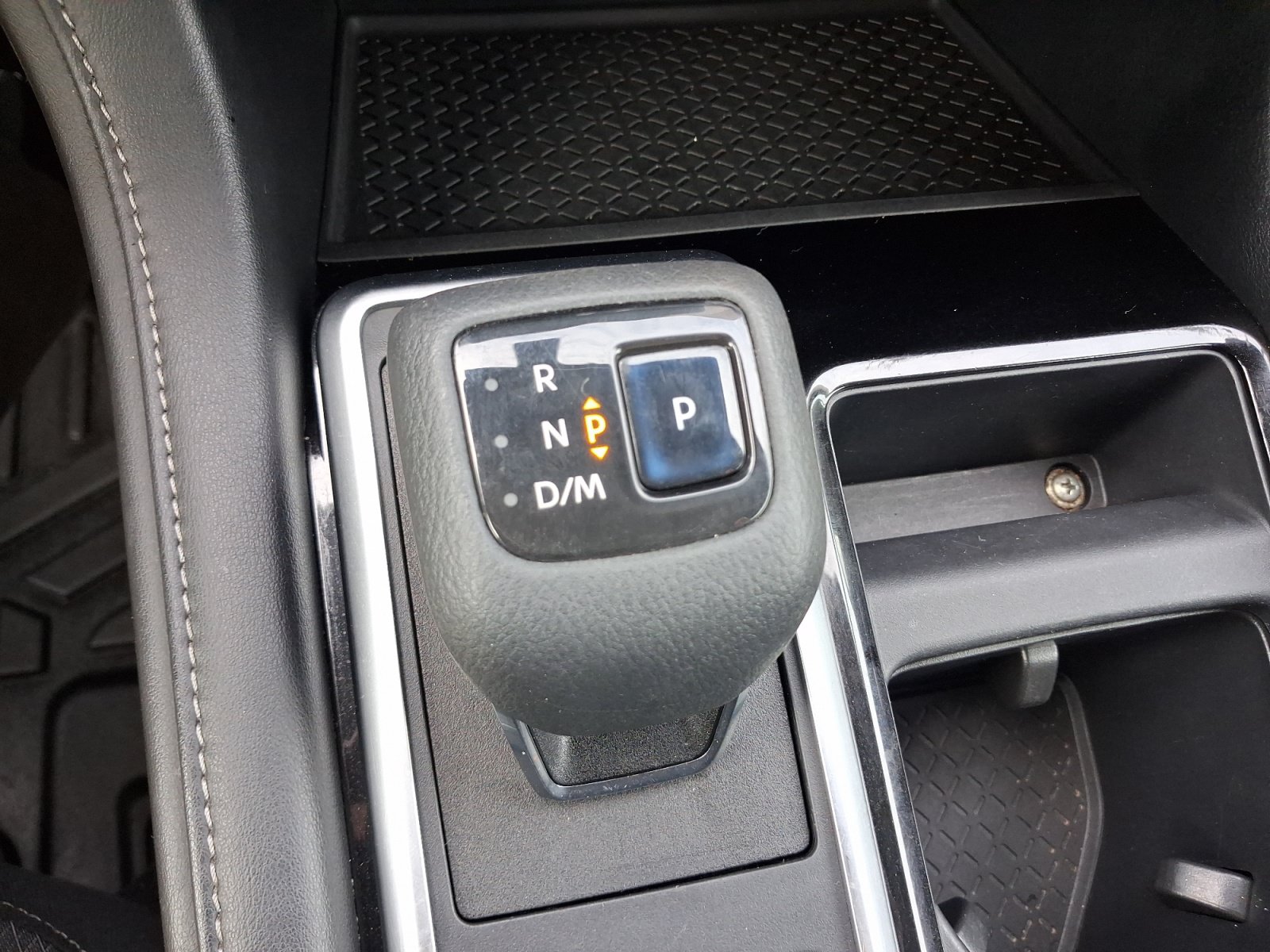 Used 2022 Nissan Pathfinder S AWD/4WD image 14