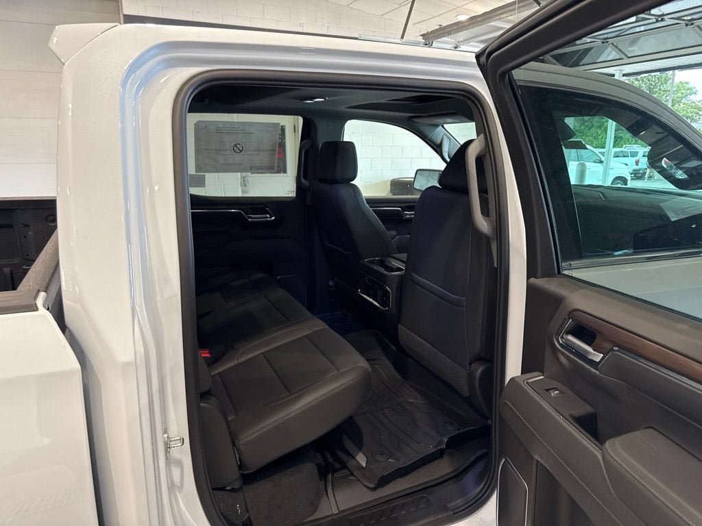 New 2026 GMC Sierra 1500 SLT w/ SLT Premium Plus Package AWD/4WD image 16