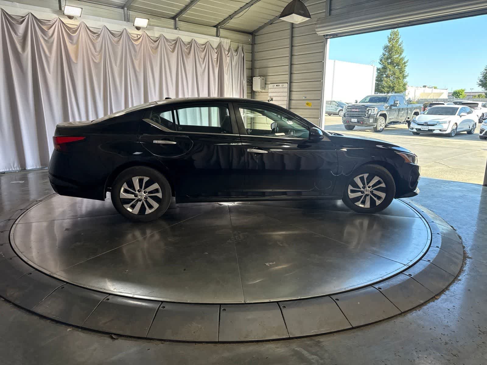 Used 2020 Nissan Altima 2.5 S FWD image 4