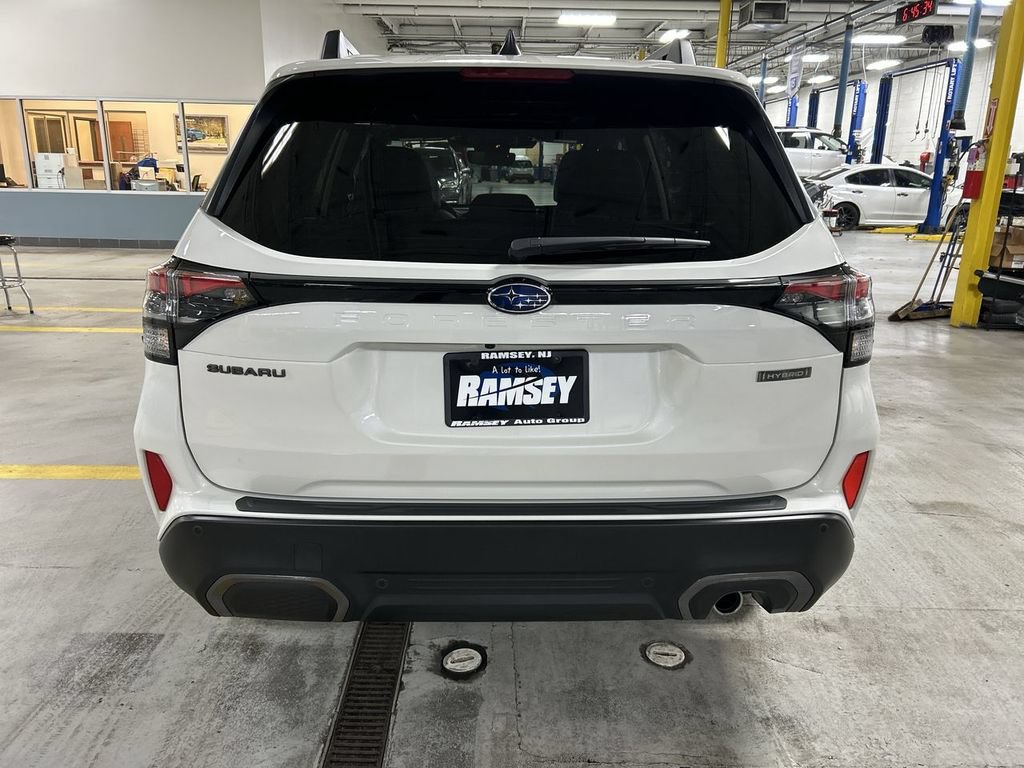 Certified 2025 Subaru Forester Limited AWD/4WD image 7