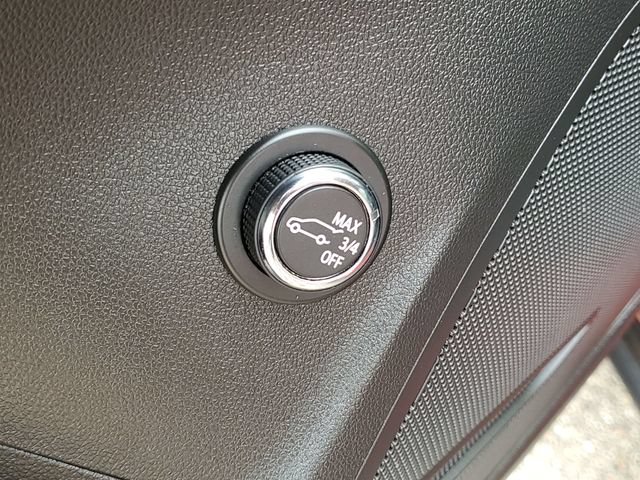 Used 2023 Buick Envision Essence FWD image 30