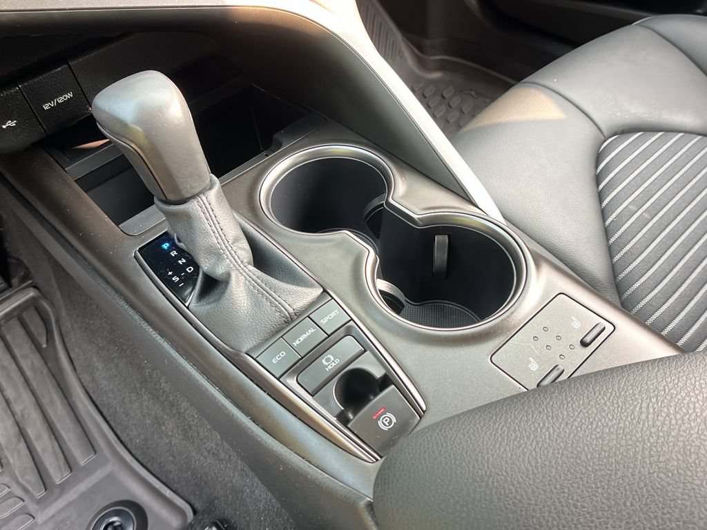 Certified 2024 Toyota Camry SE w/ Cold Weather Package AWD/4WD image 19