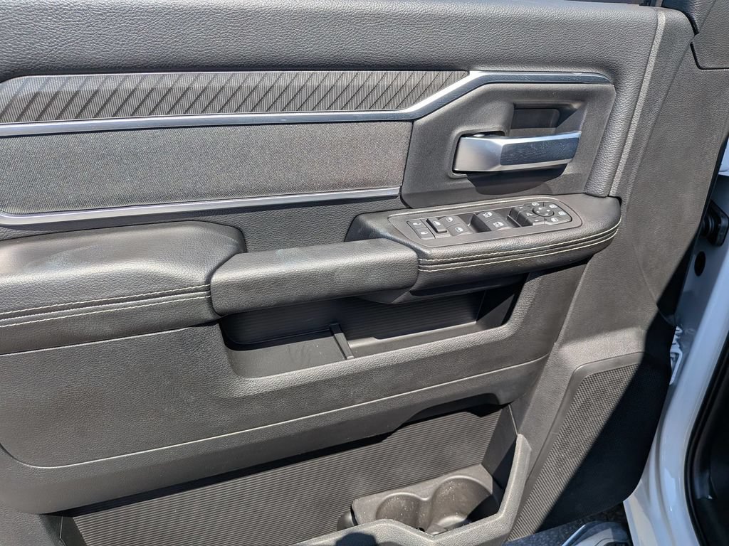 New 2026 RAM 2500 Big Horn AWD/4WD image 10