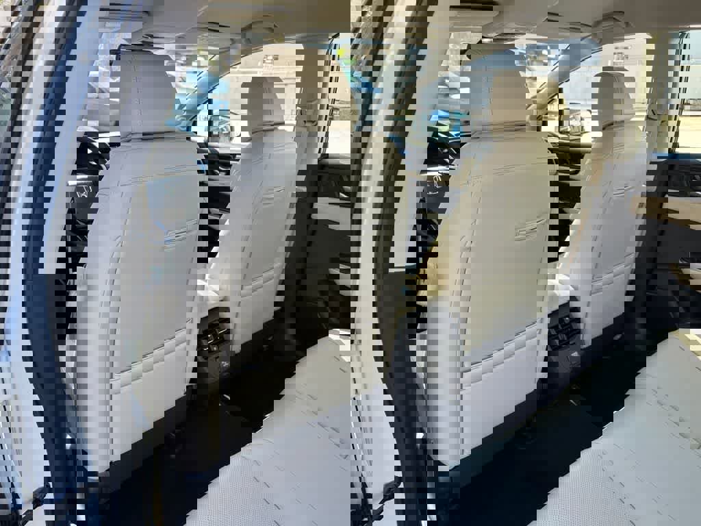 Used 2019 Honda Clarity Touring image 13