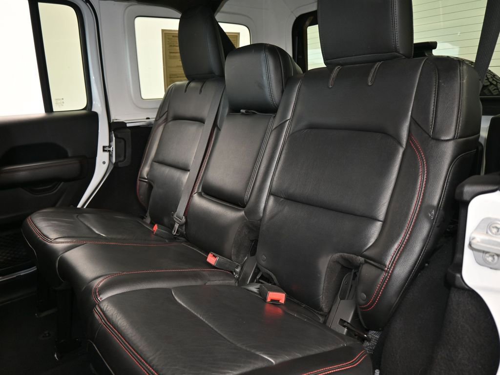 Used 2018 Jeep Wrangler Unlimited Rubicon image 33