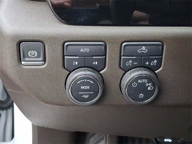 Certified 2025 Chevrolet Silverado 1500 LT image 24