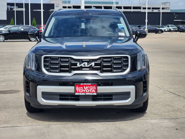 Used 2025 Kia Telluride S FWD image 2