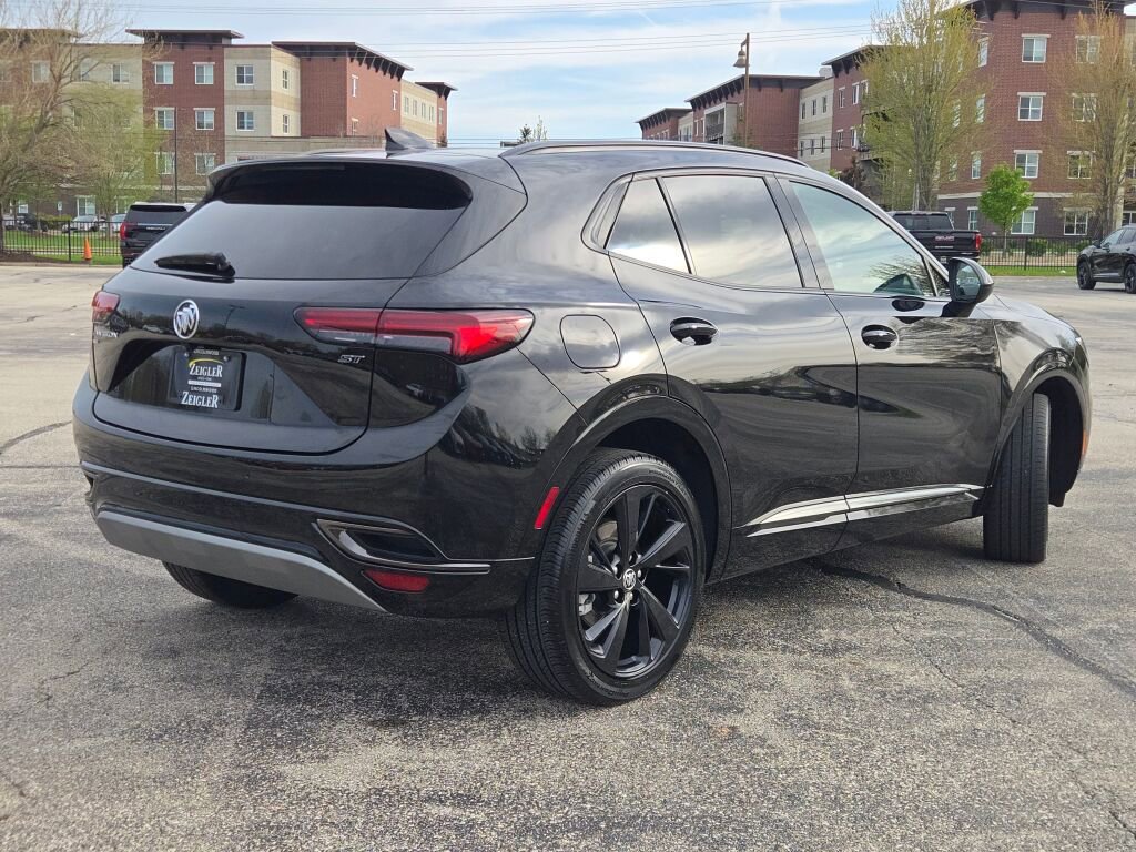 Used 2023 Buick Envision Essence w/ Sport Touring Package AWD/4WD image 10