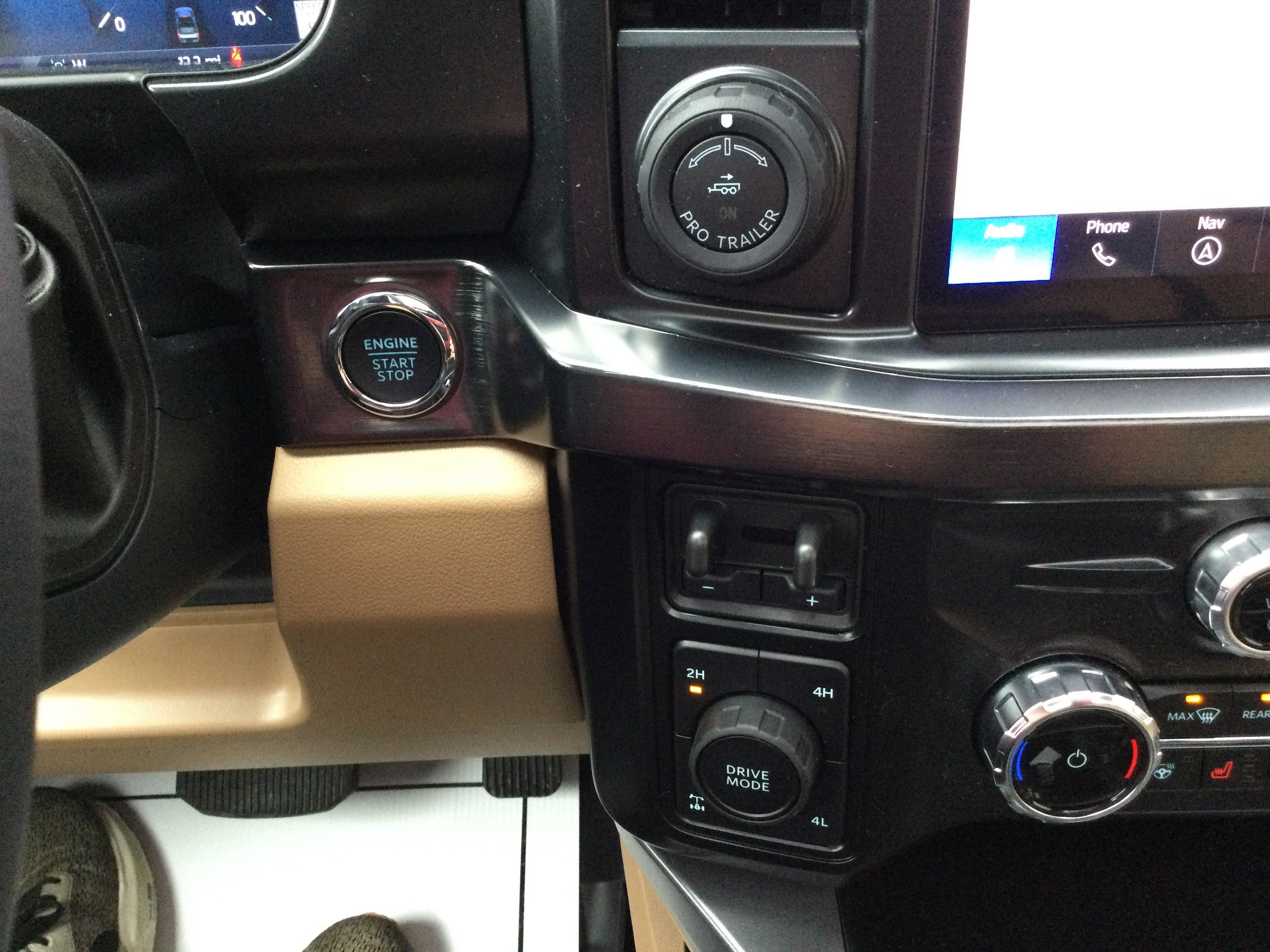 New 2026 Ford F350 Lariat image 16