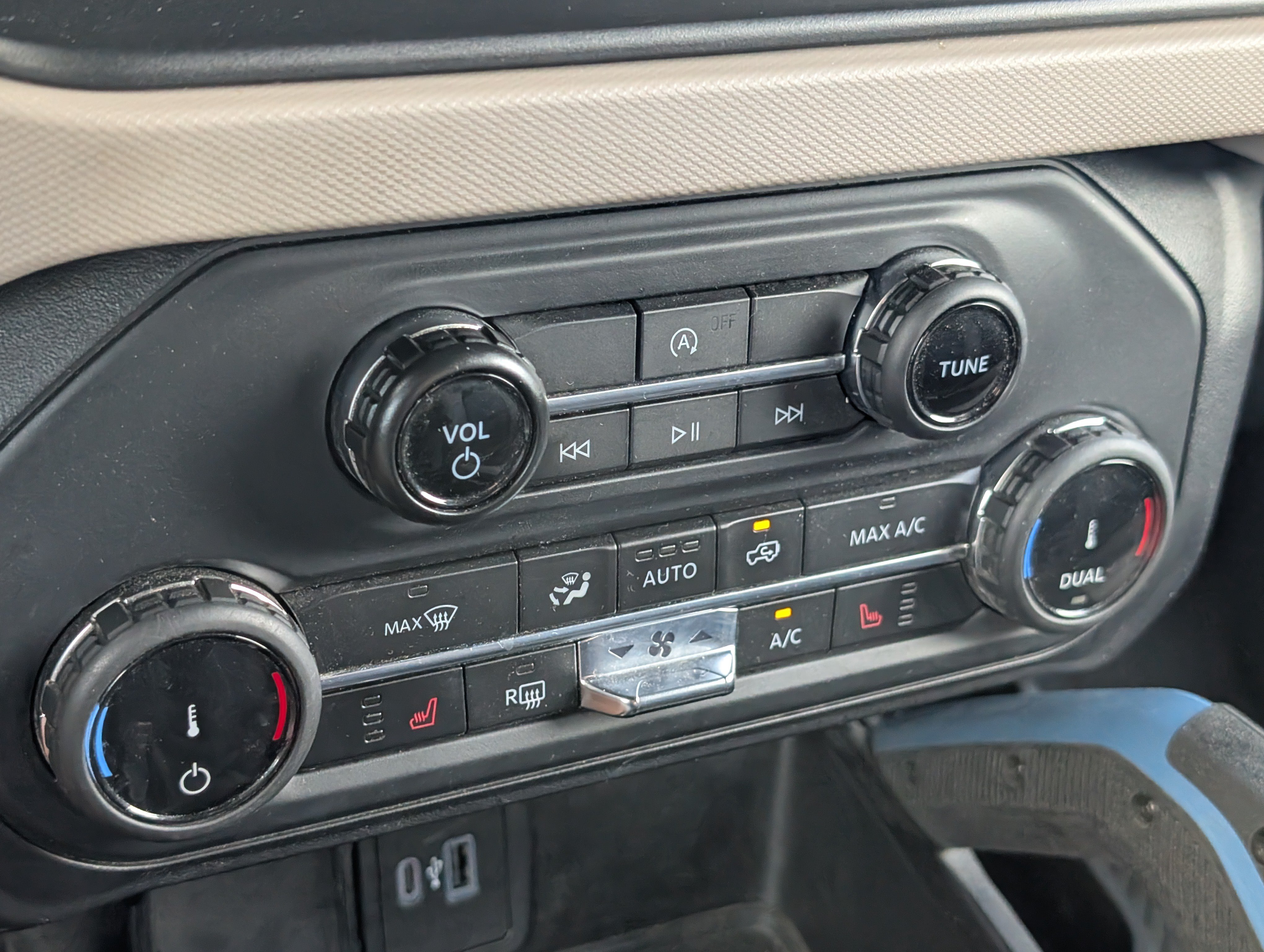 Used 2022 Ford Bronco Wildtrak AWD/4WD image 22