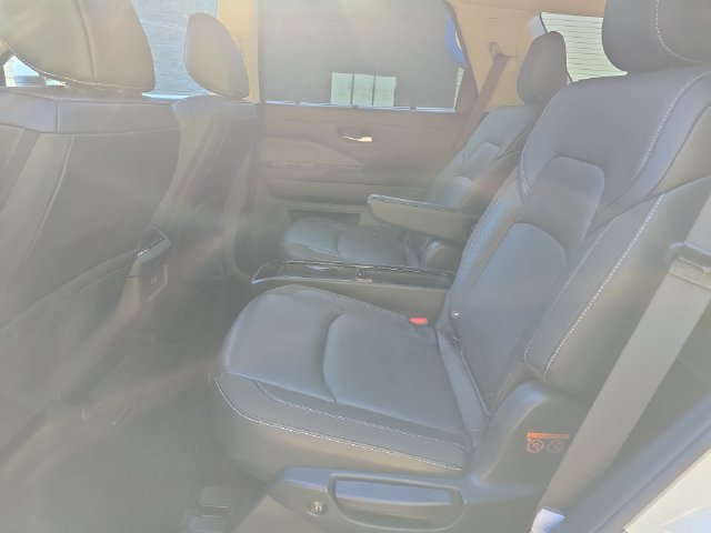 Used 2024 Nissan Pathfinder SL w/ SL Premium Package AWD/4WD image 27