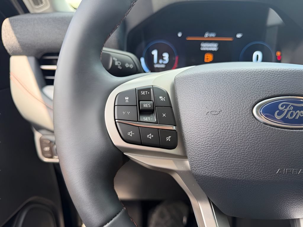 Certified 2026 Ford Explorer Active w/ Active Comfort Package RWD image 18