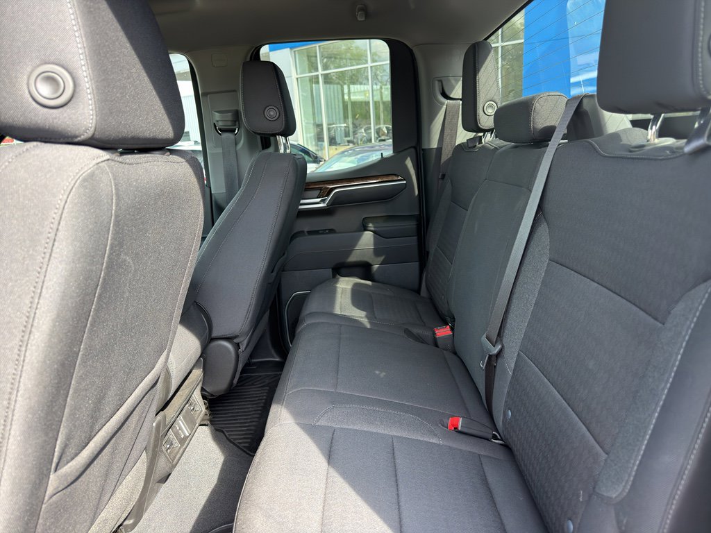 Used 2023 GMC Sierra 1500 Elevation image 6