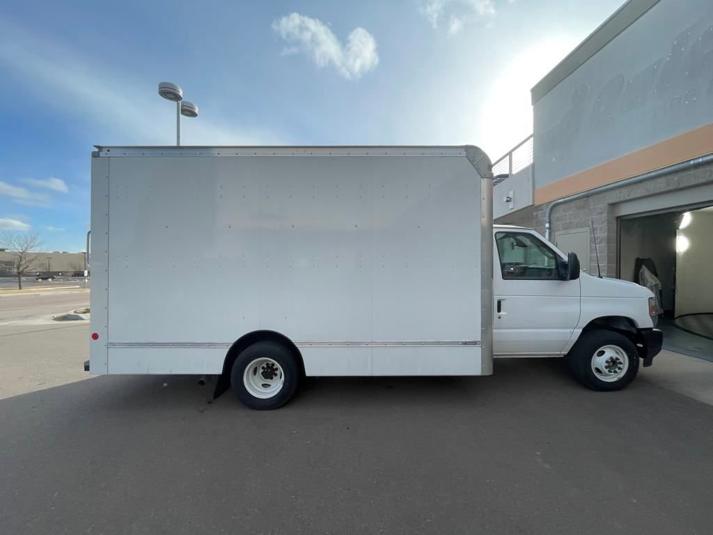 New 2024 Ford E-450 and Econoline 450 Super Duty w/ Driver's Safety Package image 8