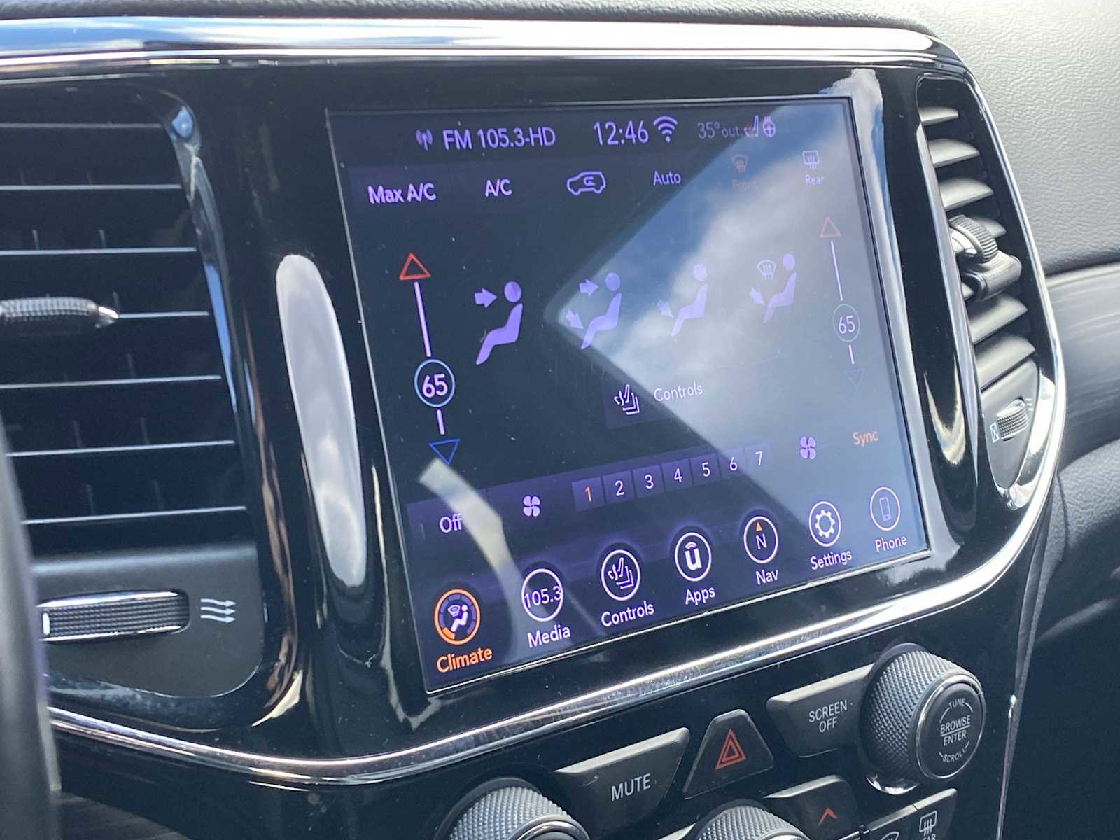 Certified 2020 Jeep Grand Cherokee Laredo w/ Quick Order Package 2BN North image 27