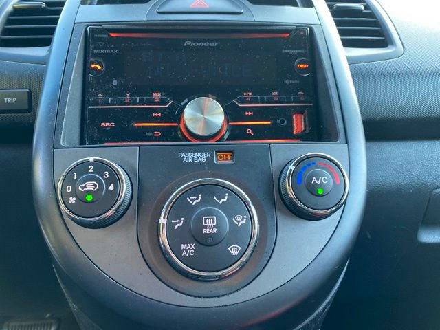 Used 2011 Kia Soul + w/ Audio Pkg FWD image 23